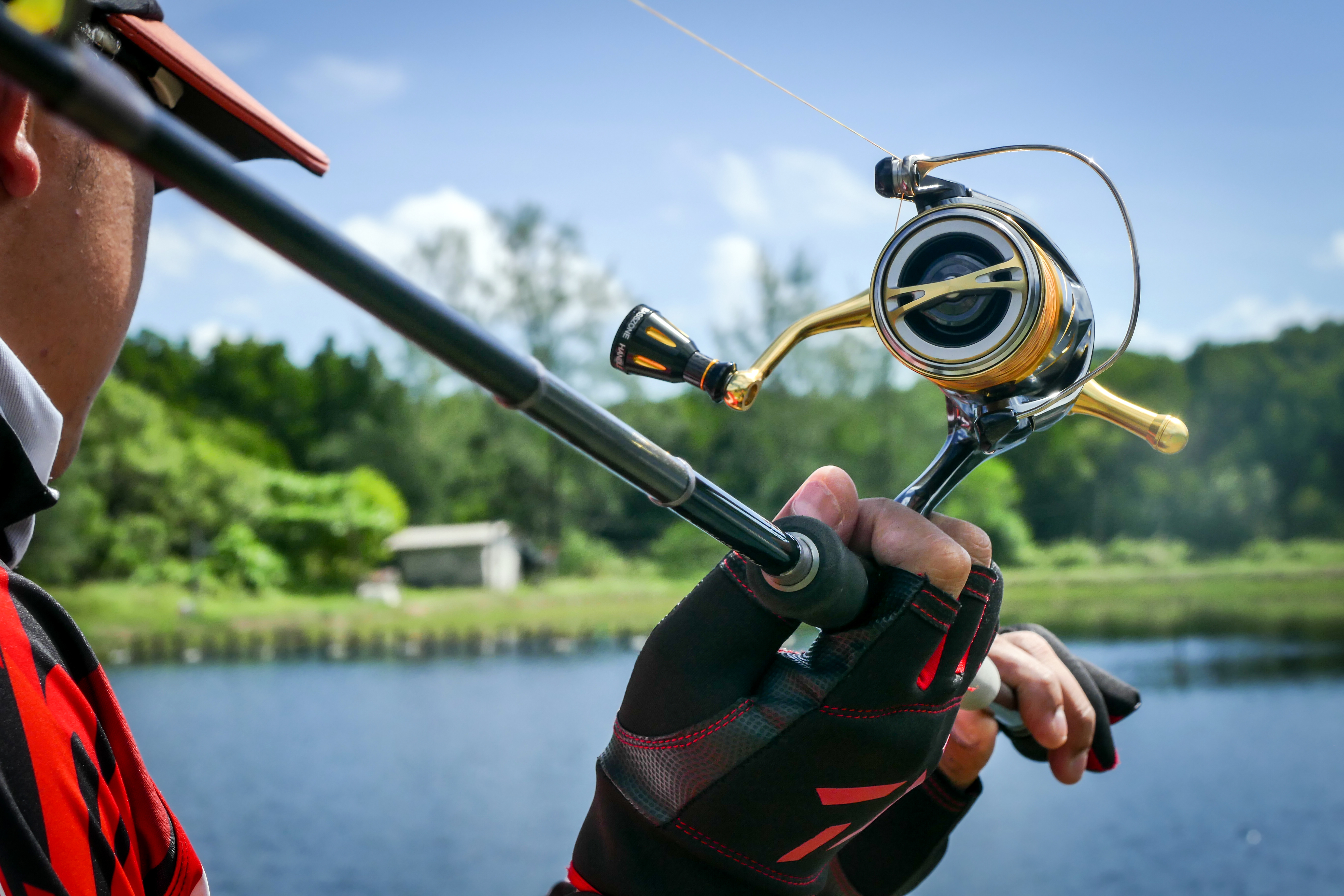 Game fishing competition on a reservoir